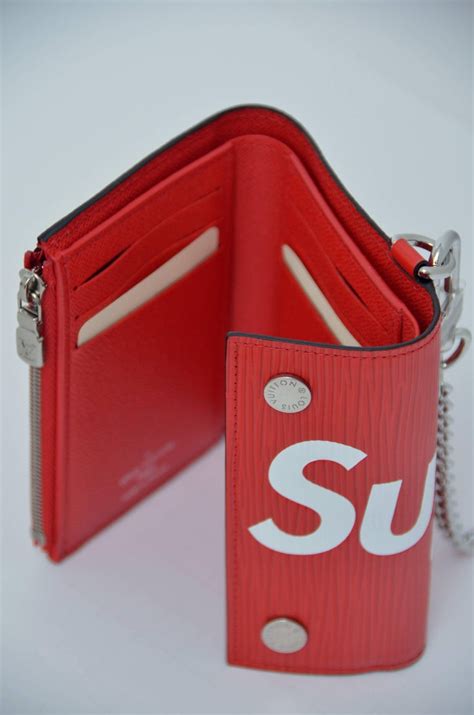 Supreme x Louis Vuitton Chain Wallet Review 